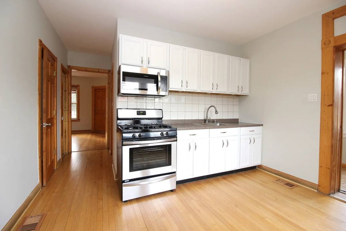 Apartment for rent at 3403 N Hamlin Ave #1, Chicago, IL 60618