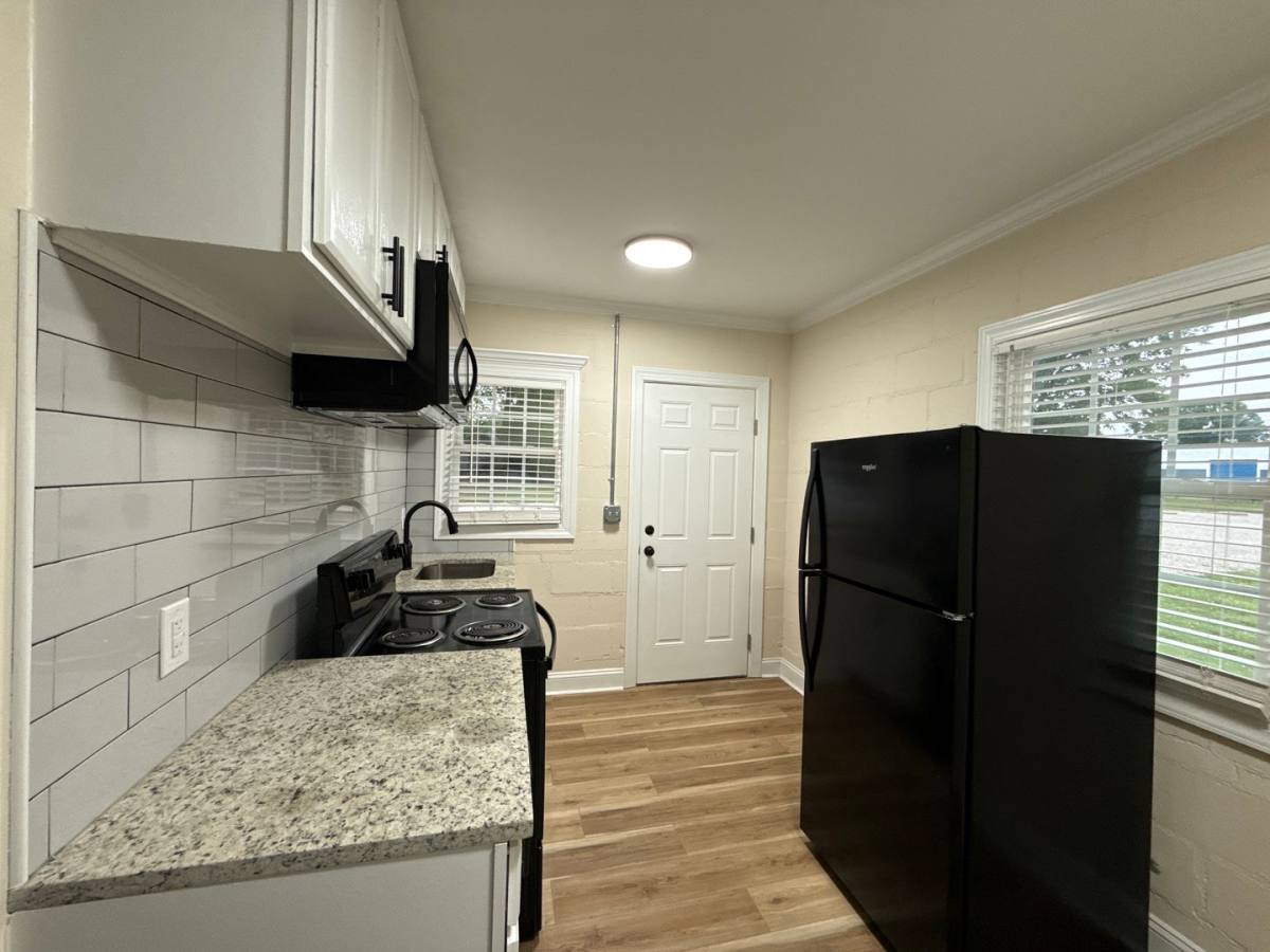 Apartment for rent at 210 Walnut St W, Wilson, NC 27893