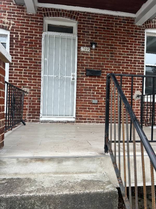 Townhouse for rent at 709 Denison St, Baltimore, MD 21229