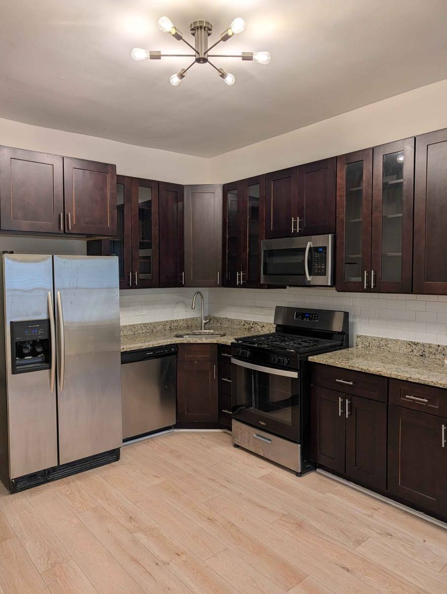 Apartment for rent at 2302 N Hamlin Ave #1, Chicago, IL 60647