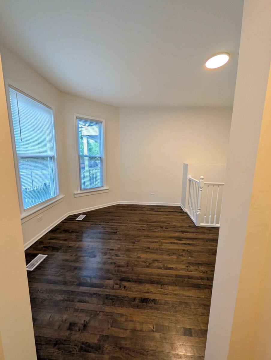 Apartment for rent at 2302 N Hamlin Ave #1, Chicago, IL 60647