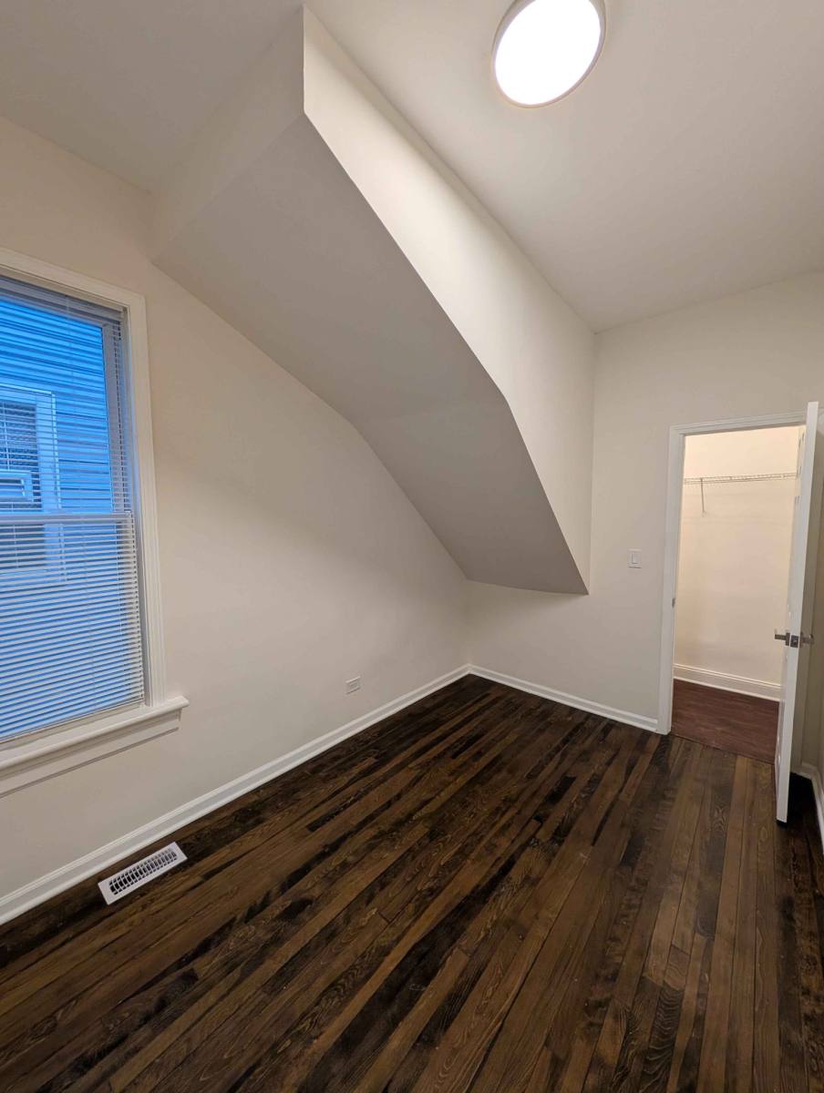 Apartment for rent at 2302 N Hamlin Ave #1, Chicago, IL 60647