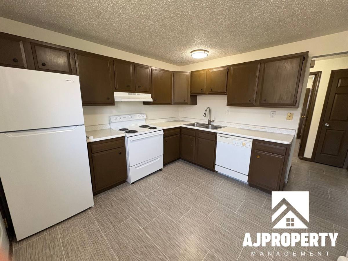 Apartment for rent at 110 W 43rd St, Sioux Falls, SD 57105