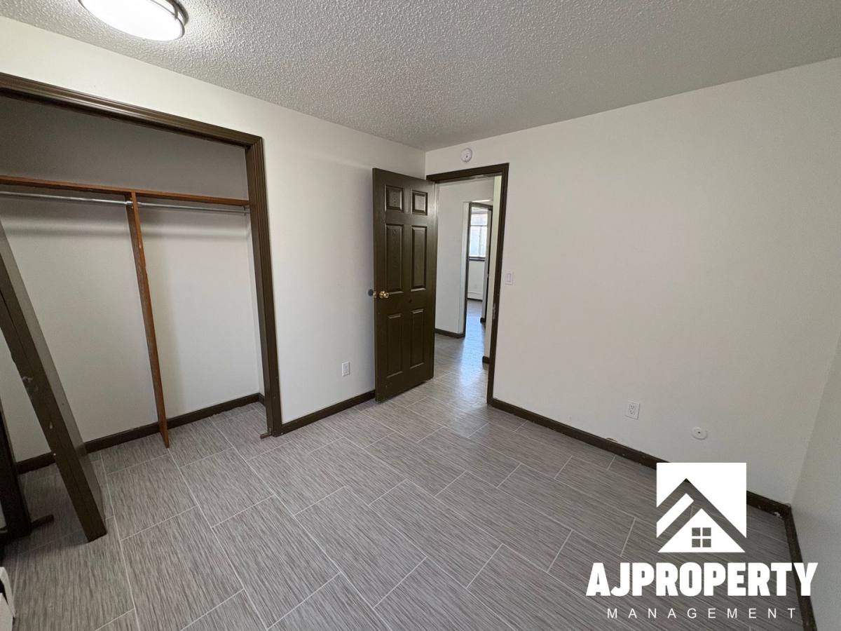 Apartment for rent at 110 W 43rd St, Sioux Falls, SD 57105