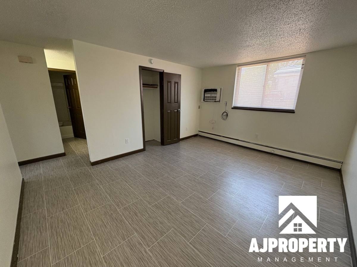 Apartment for rent at 110 W 43rd St, Sioux Falls, SD 57105