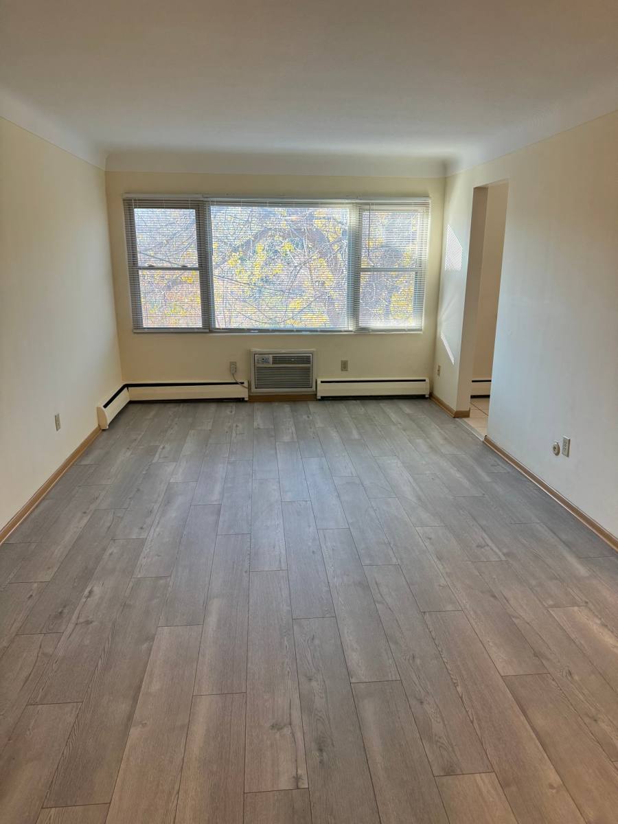 Apartment for rent at 1161 St Clair Ave #18, Saint Paul, MN 55105