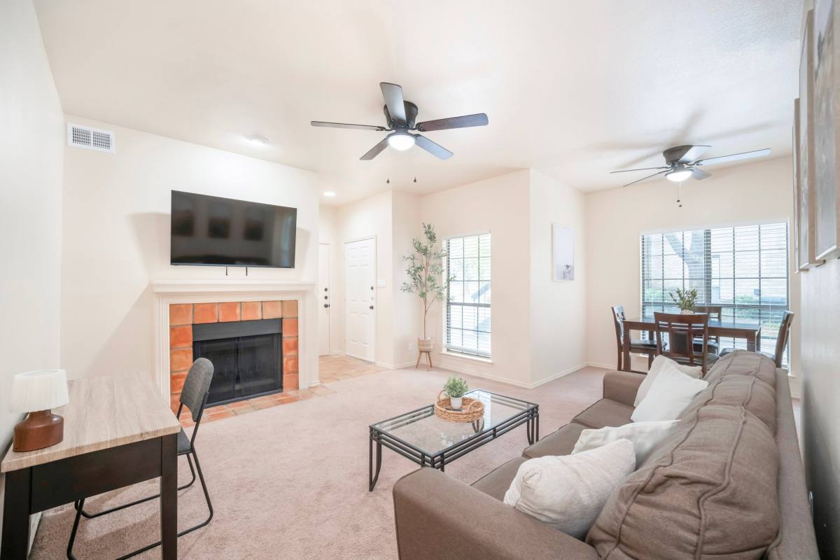 Apartment for rent at 11903 Parliament #211, San Antonio, TX 78216
