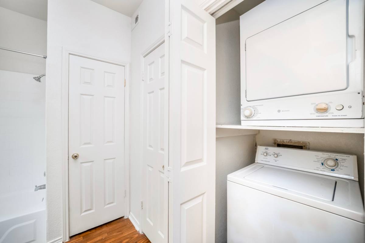 Condo for rent at 11903 Parliament #611, San Antonio, TX 78216