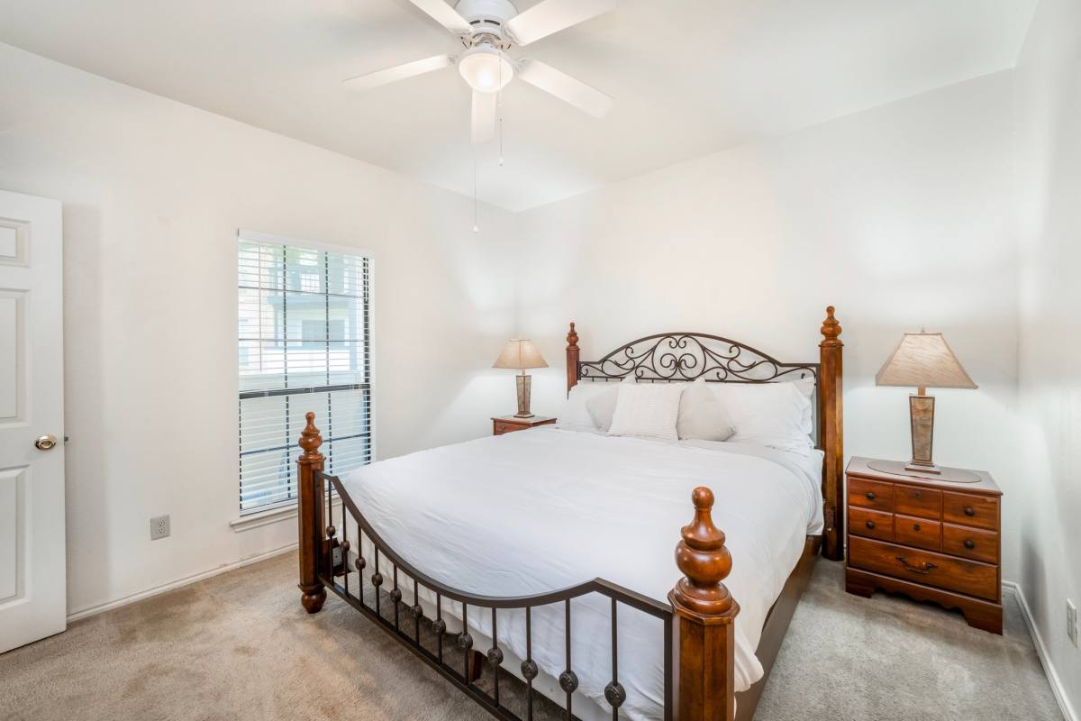 Condo for rent at 11903 Parliament #611, San Antonio, TX 78216
