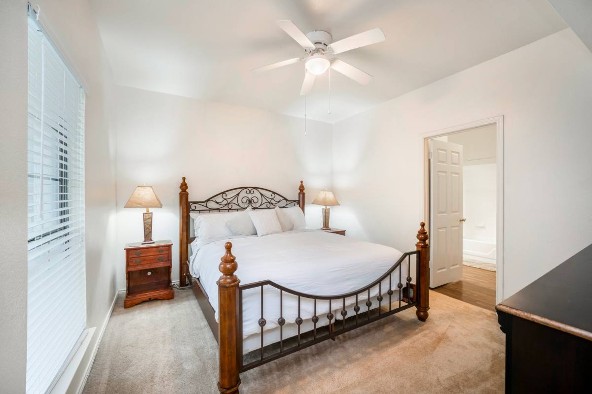 Condo for rent at 11903 Parliament #611, San Antonio, TX 78216