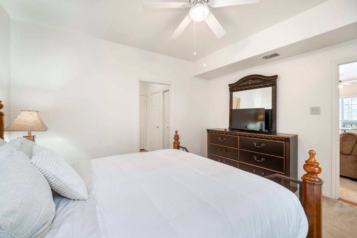 Condo for rent at 11903 Parliament #611, San Antonio, TX 78216