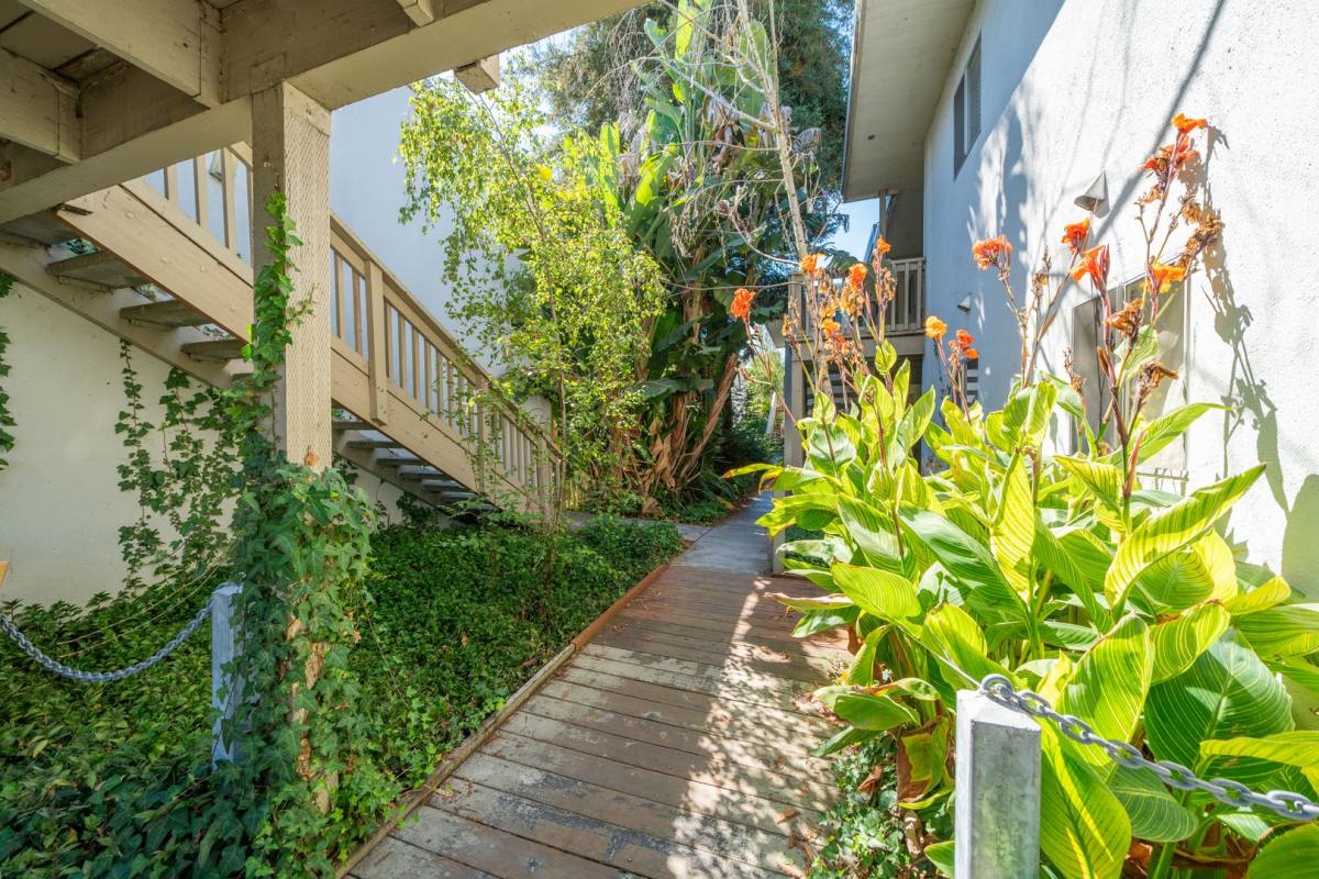 Apartment for rent at 4230 San Pablo Dam Rd, El Sobrante, CA 94803