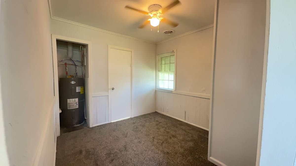 Apartment for rent at 1921 & 1923 S Hackley St, Muncie, IN 47302