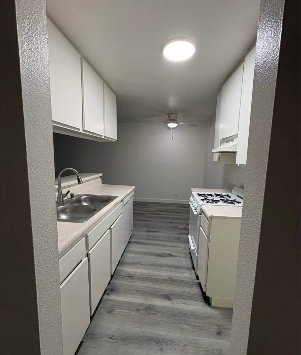 Apartment for rent at 7040 Haskell Ave #106, Van Nuys, CA 91406