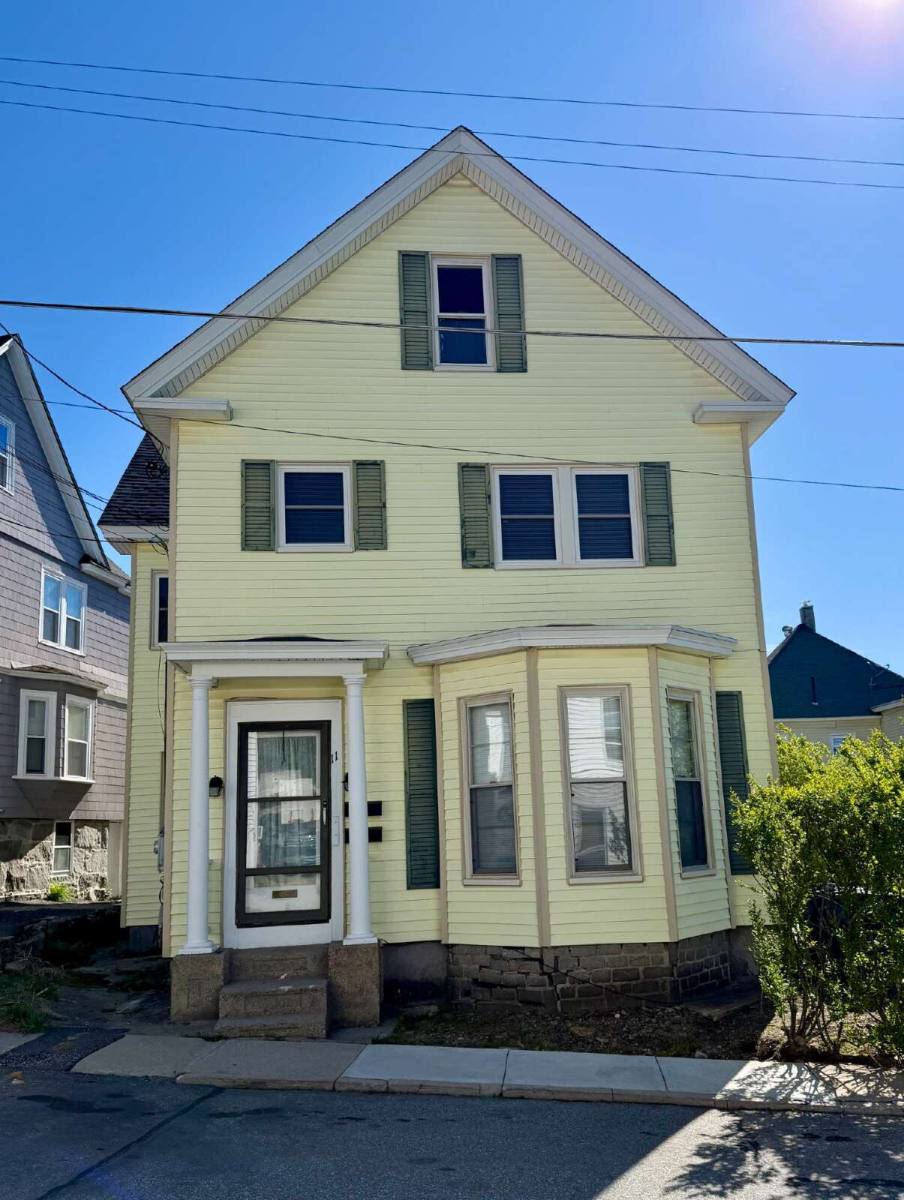 Apartment for rent at 11 Norton St #B, Nashua, NH 03064