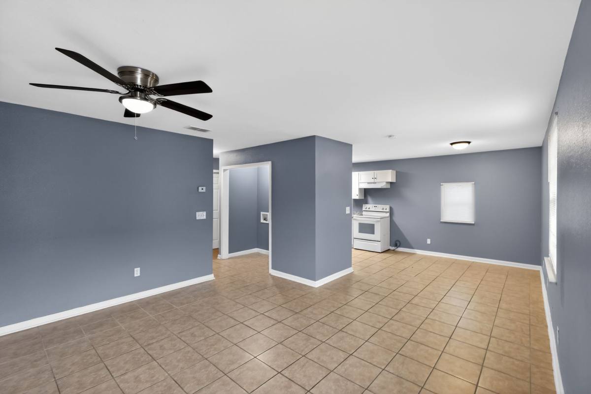 Apartment for rent at 1000 Transmitter Rd, Panama City, FL 32401