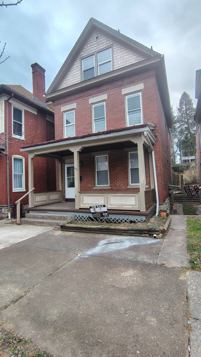 House for rent at 410 Fayette St, Cumberland, MD 21502