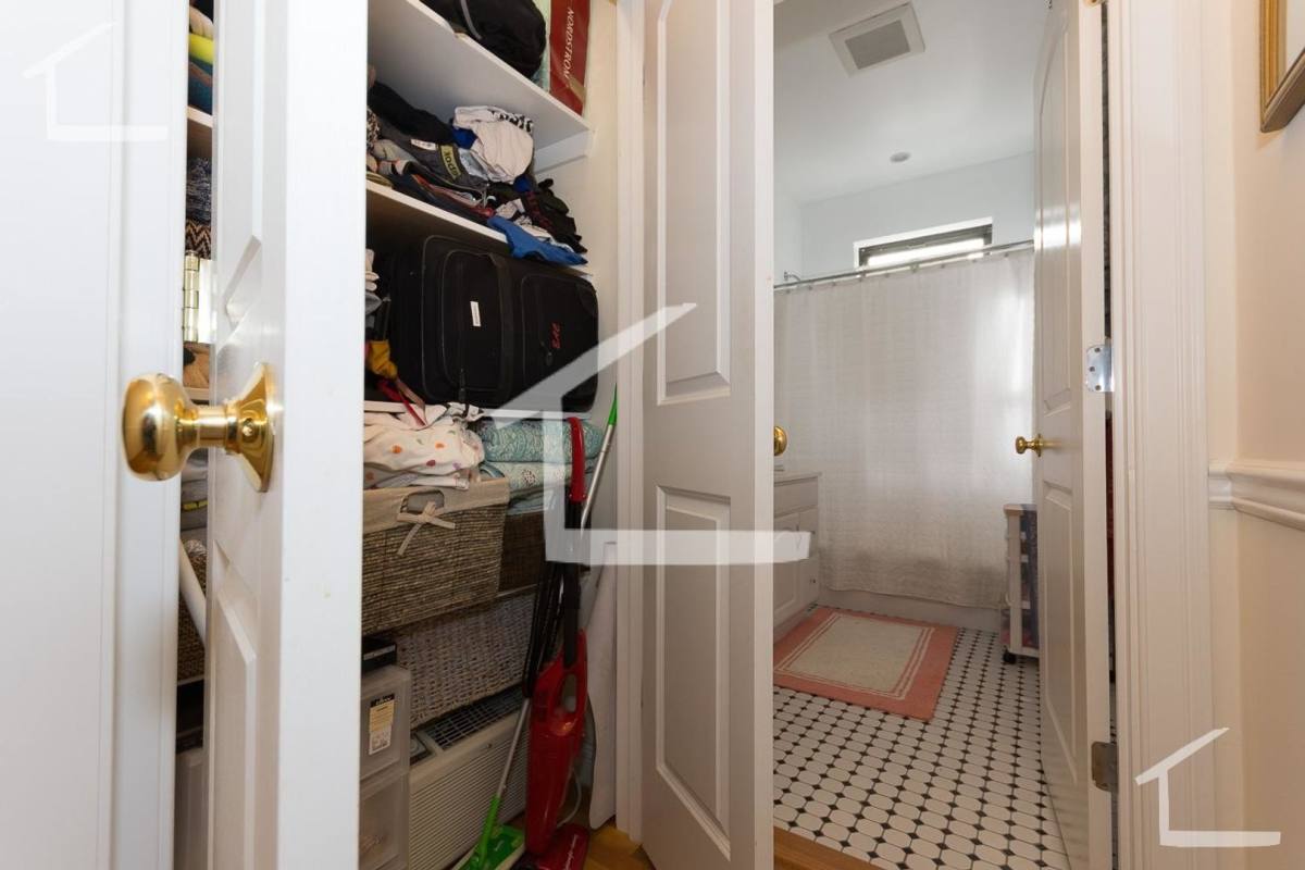 House for rent at 12 Park Vale Ave #4, Allston, MA 02134