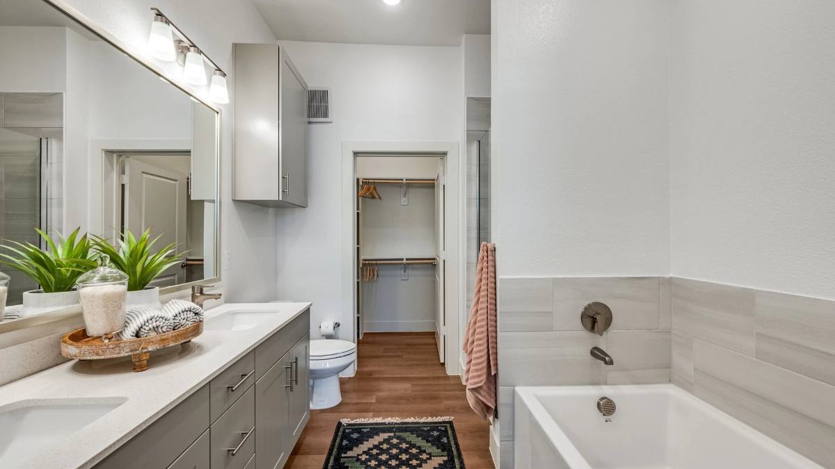 Apartment for rent at 8100 Brewer Blvd #4227, Fort Worth, TX 76123