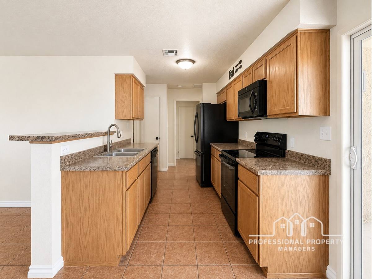 House for rent at 7042 E 36th Place, Yuma, AZ 85365