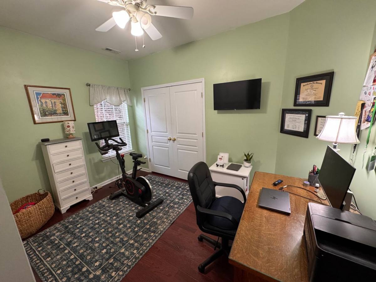 House for rent at 9909 Adelie Court, Cornelius, NC 28031