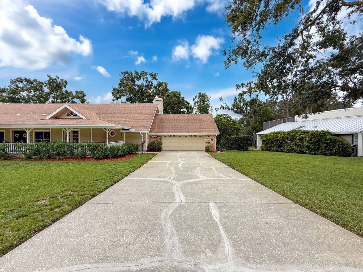 House for rent at 1055 Riverside Ridge Rd, Tarpon Springs, FL 34688