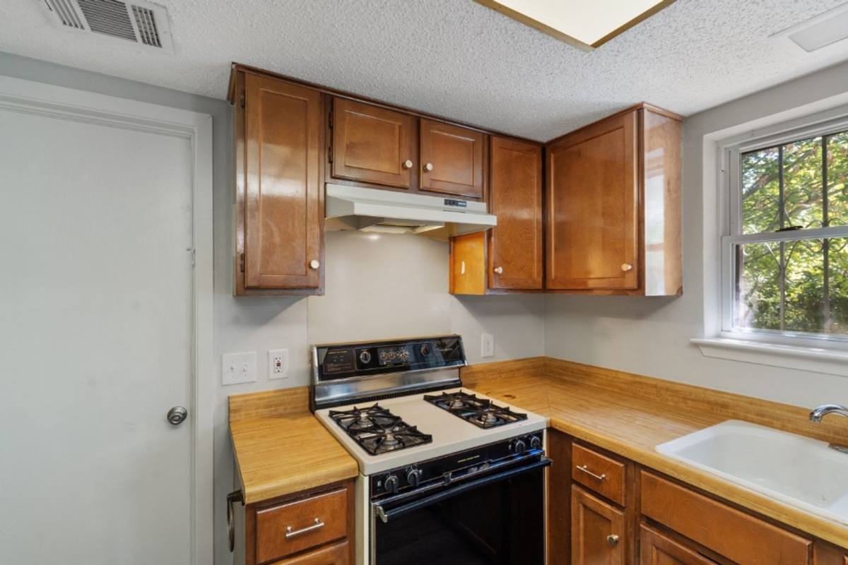 House for rent at 11809 Eubank Dr, Austin, TX 78758