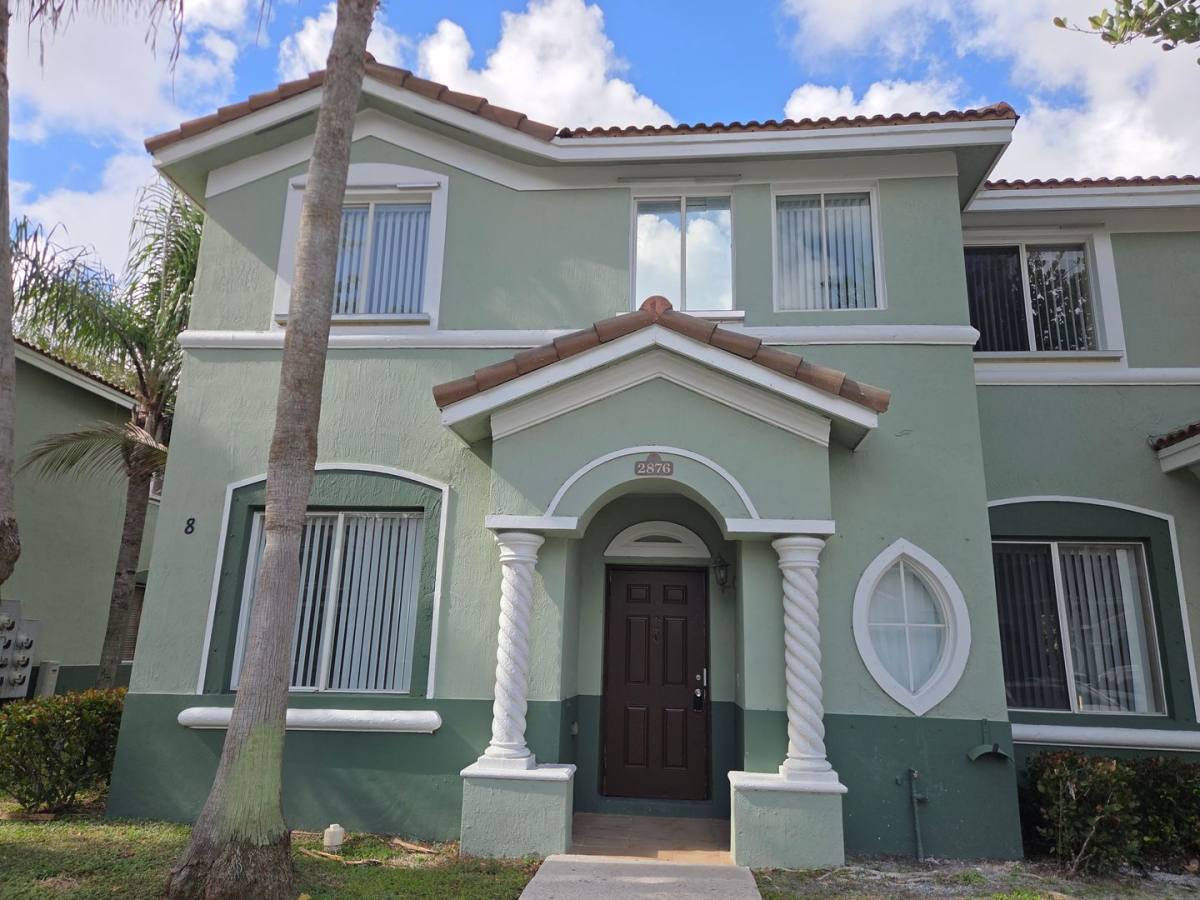 Townhouse for rent at 2876 SE 15 Rd #53, Homestead, FL 33035