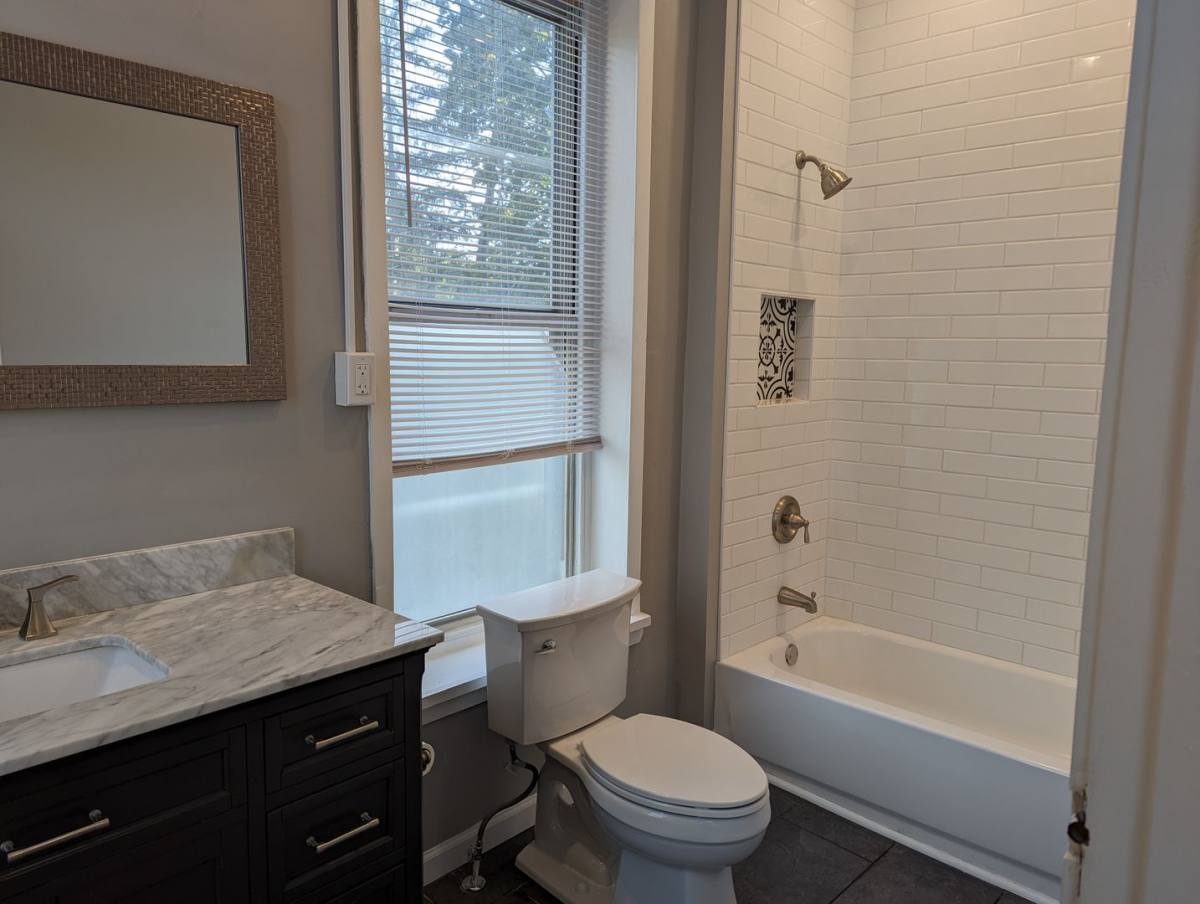 Apartment for rent at 176 Main St, Emmaus, PA 18049