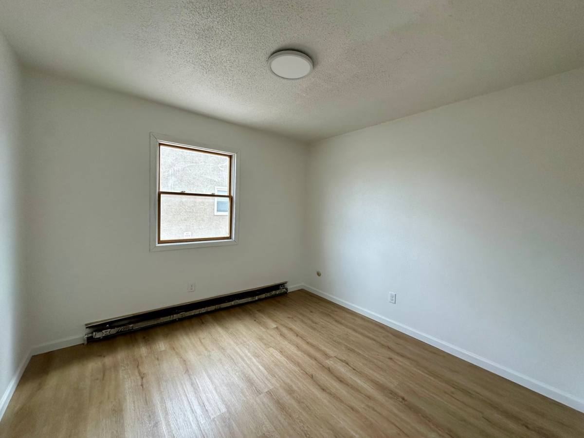 Apartment for rent at 3509 S W Ave, Sioux Falls, SD 57105