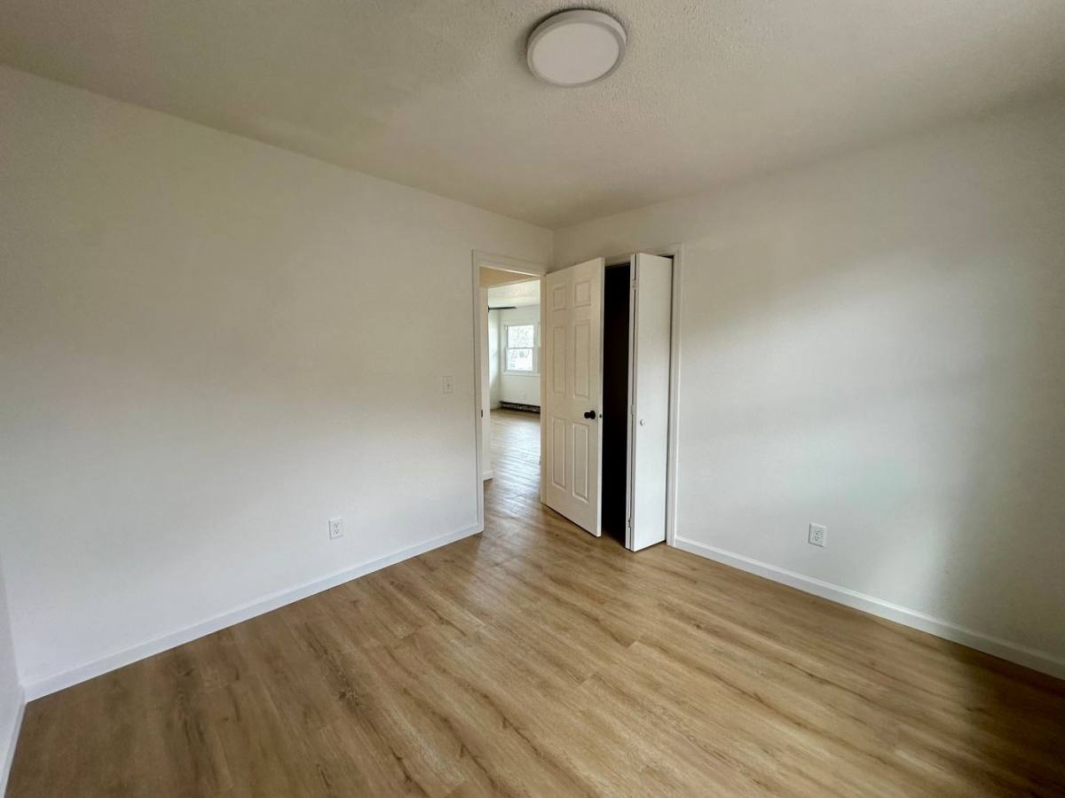 Apartment for rent at 3509 S W Ave, Sioux Falls, SD 57105