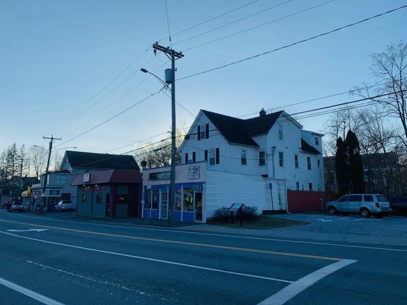 Apartment for rent at 555 Main St #2, Torrington, CT 06790