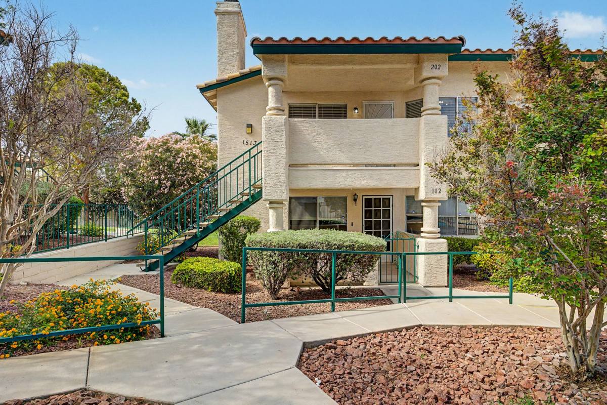Condo for rent at 1513 Cedar Rock Lan, Las Vegas, NV 89128