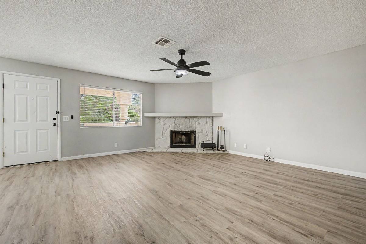 Condo for rent at 1513 Cedar Rock Lan, Las Vegas, NV 89128