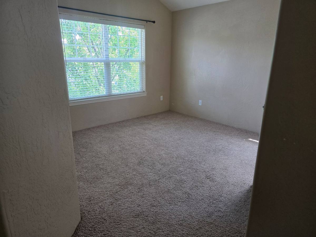 House for rent at 233 Wintersage Circle, Medford, OR 97504