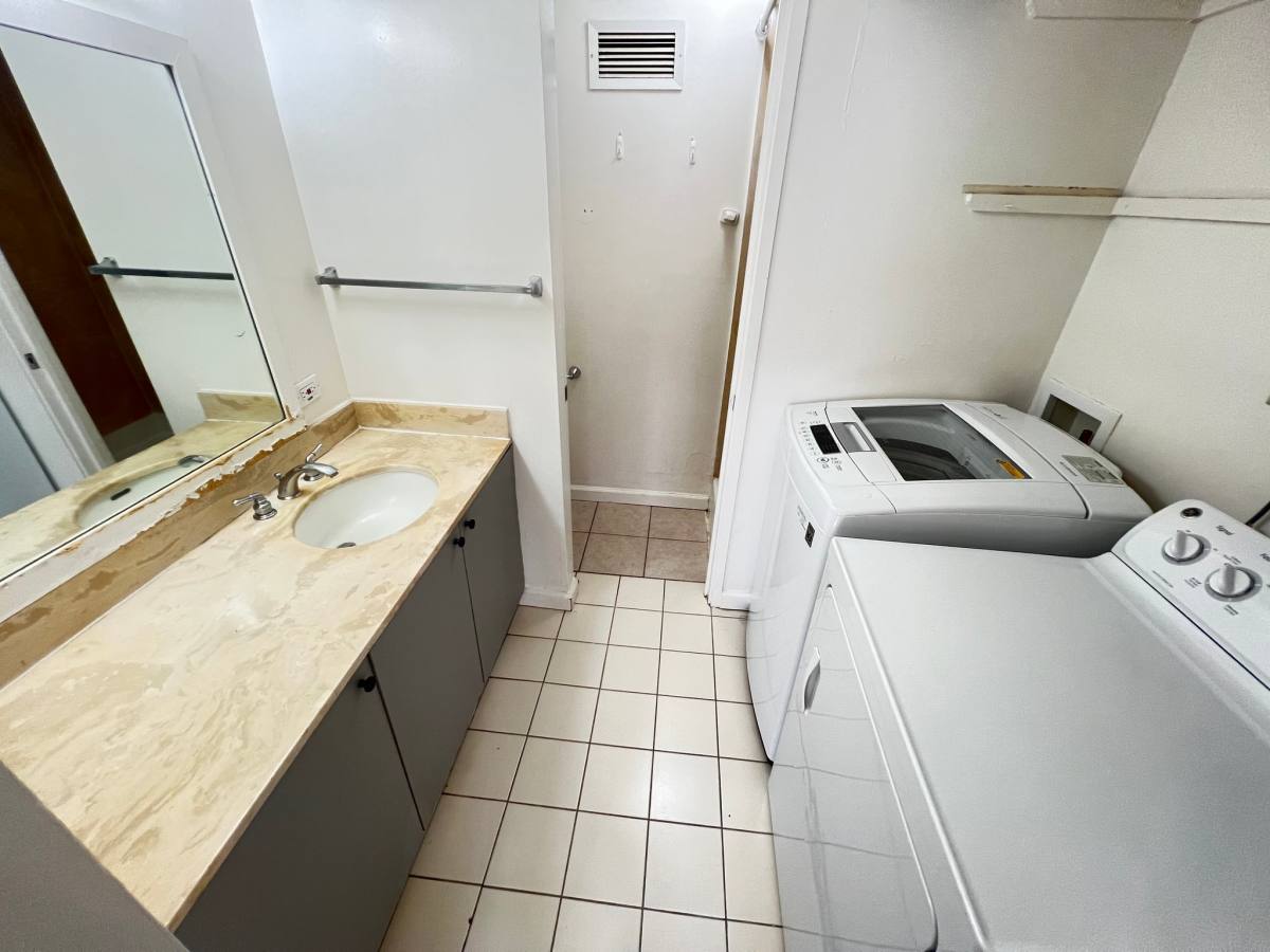 Apartment for rent at 1717 Ala Wai Blvd #407, Honolulu, HI 96815