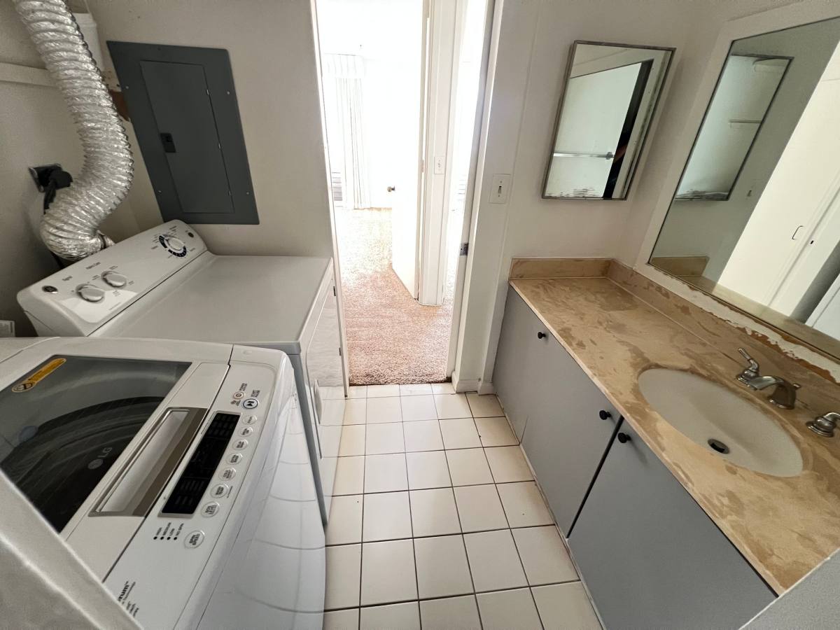 Apartment for rent at 1717 Ala Wai Blvd #407, Honolulu, HI 96815