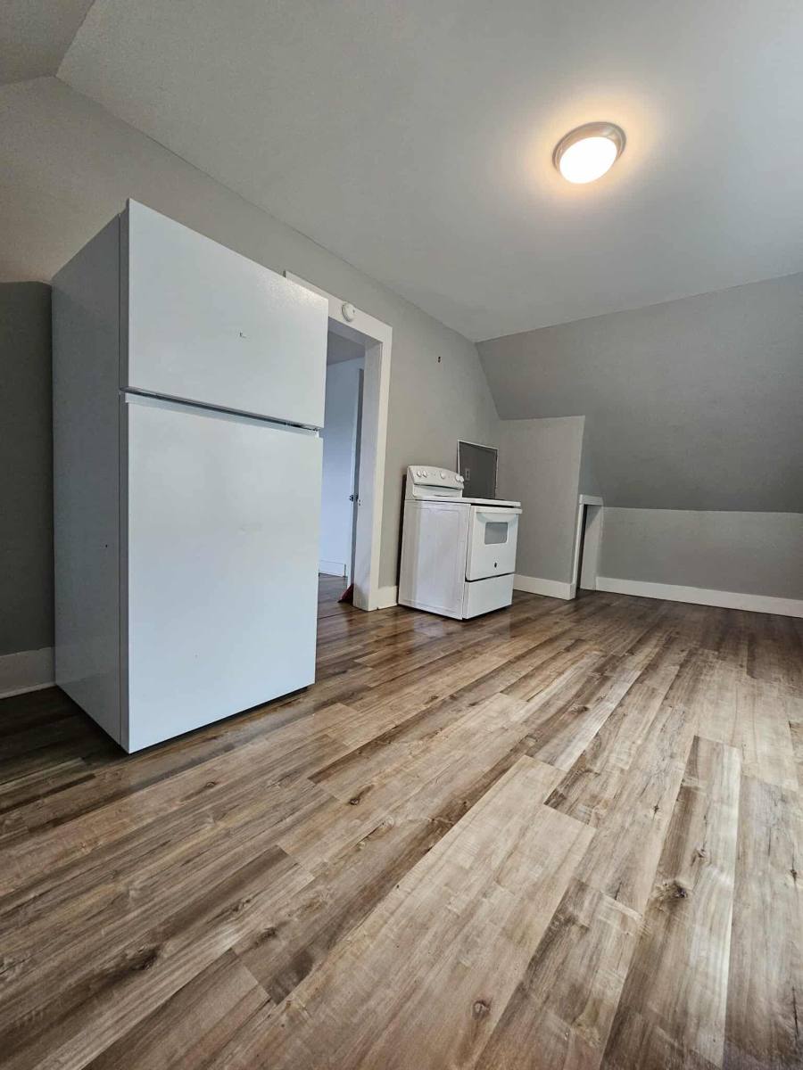 Apartment for rent at 4 Altamont Terrace #6, Cumberland, MD 21502