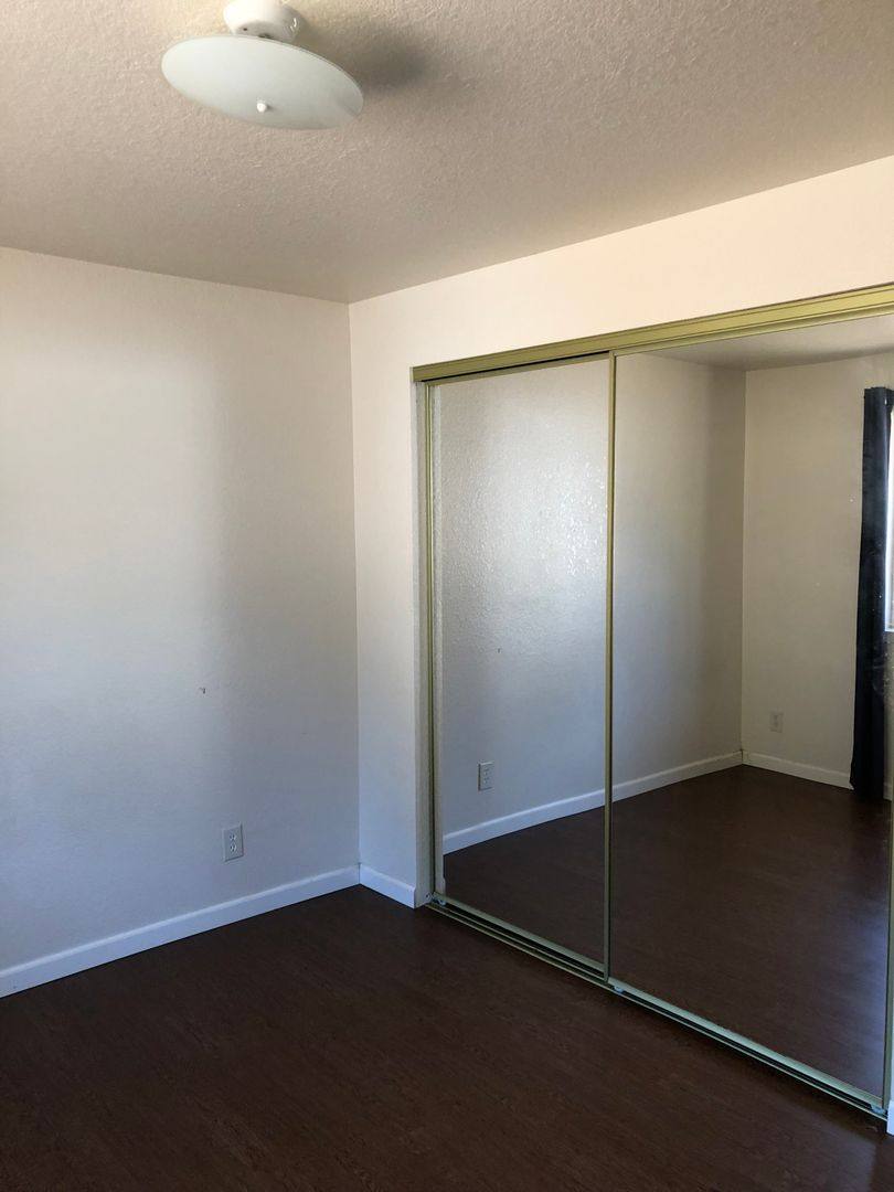 Apartment for rent at 3259 Johnson St, Roseburg, OR 97470