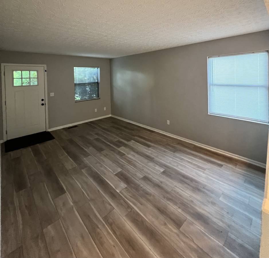 Townhouse for rent at 3909 Heatherglen Dr, Columbus, OH 43221