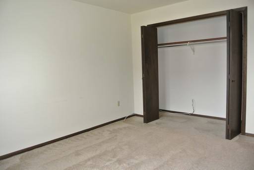 Apartment for rent at 1819 5th St SE, Minot, ND 58701