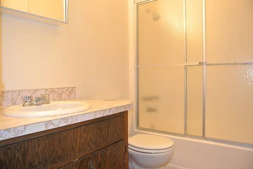Apartment for rent at 1819 5th St SE, Minot, ND 58701