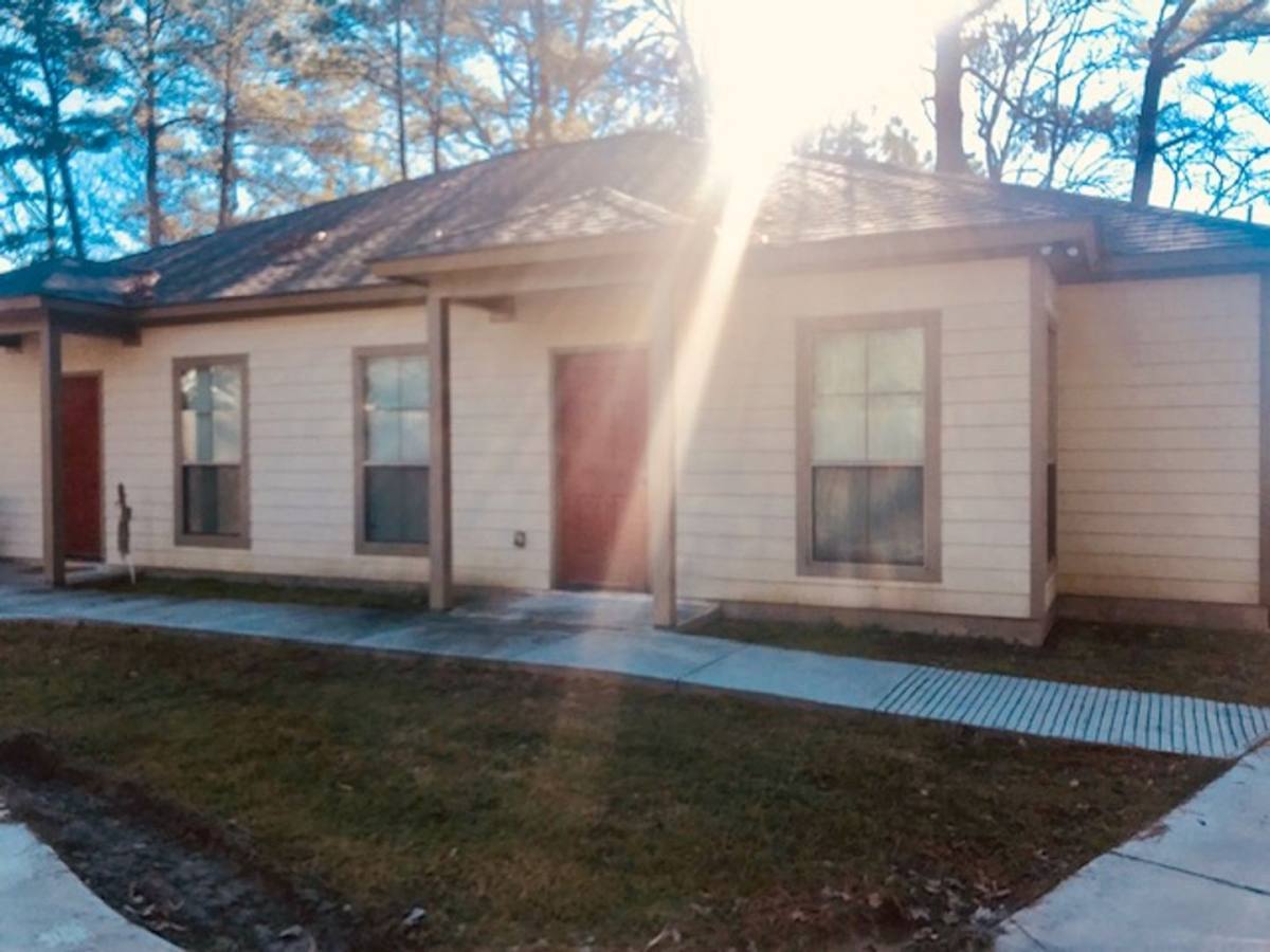 Apartment for rent at 32412 Granite Cove Place, Walker, LA 70785