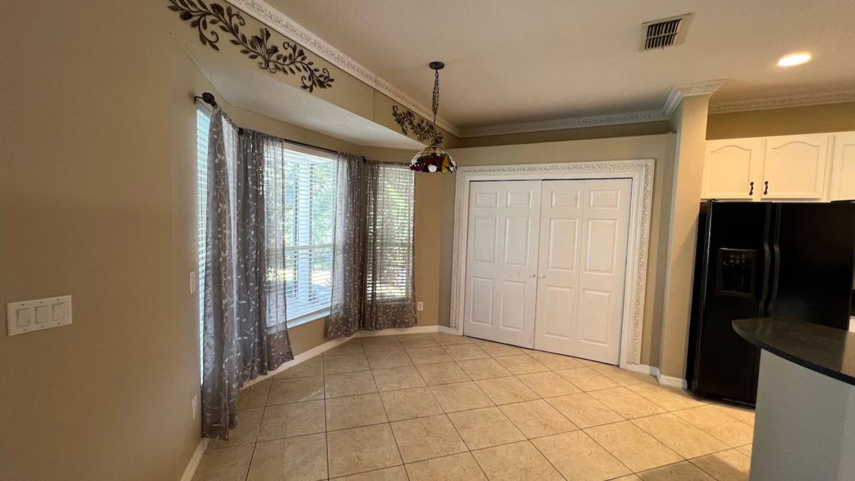 House for rent at 6529 Lake Pembroke Place, Orlando, FL 32829