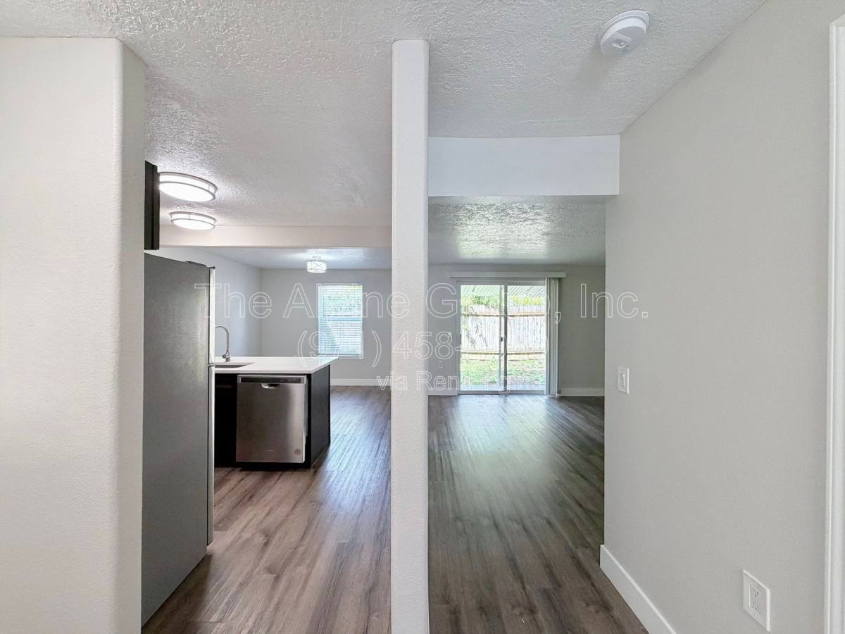 Apartment for rent at 13066 SE Powell Blvd #10, Portland, OR 97236