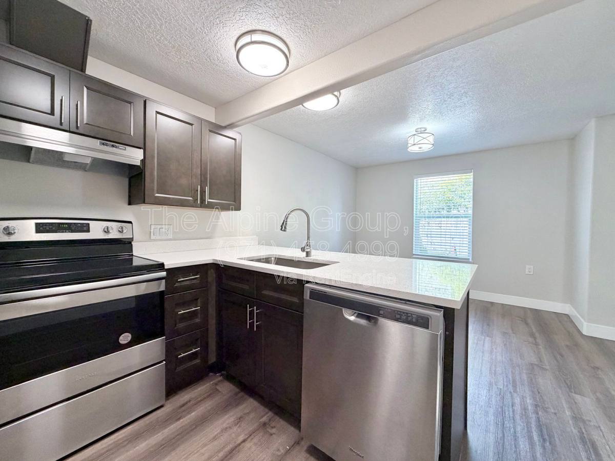 Apartment for rent at 13066 SE Powell Blvd #10, Portland, OR 97236