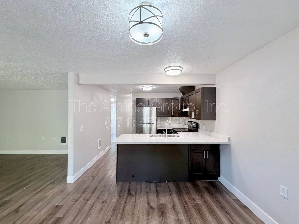 Apartment for rent at 13066 SE Powell Blvd #10, Portland, OR 97236