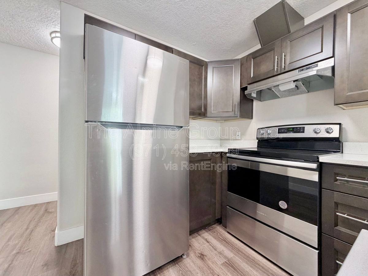 Apartment for rent at 13066 SE Powell Blvd #10, Portland, OR 97236