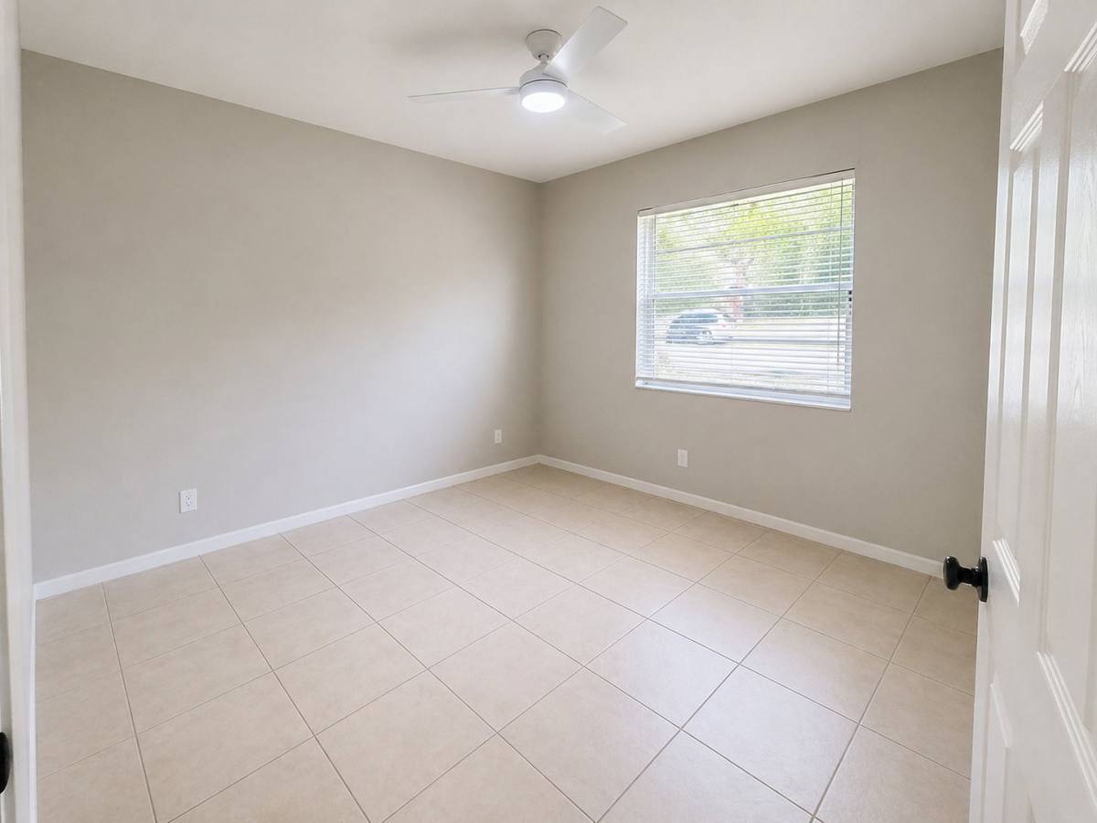 Apartment for rent at 2730 Forest Hills Blvd #104, Coral Springs, FL 33065