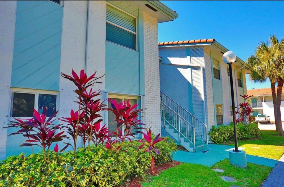 Apartment for rent at 2730 Forest Hills Blvd #104, Coral Springs, FL 33065